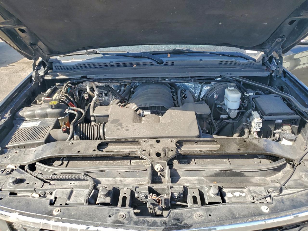 Chevrolet Suburban C1500 Lt Image 8