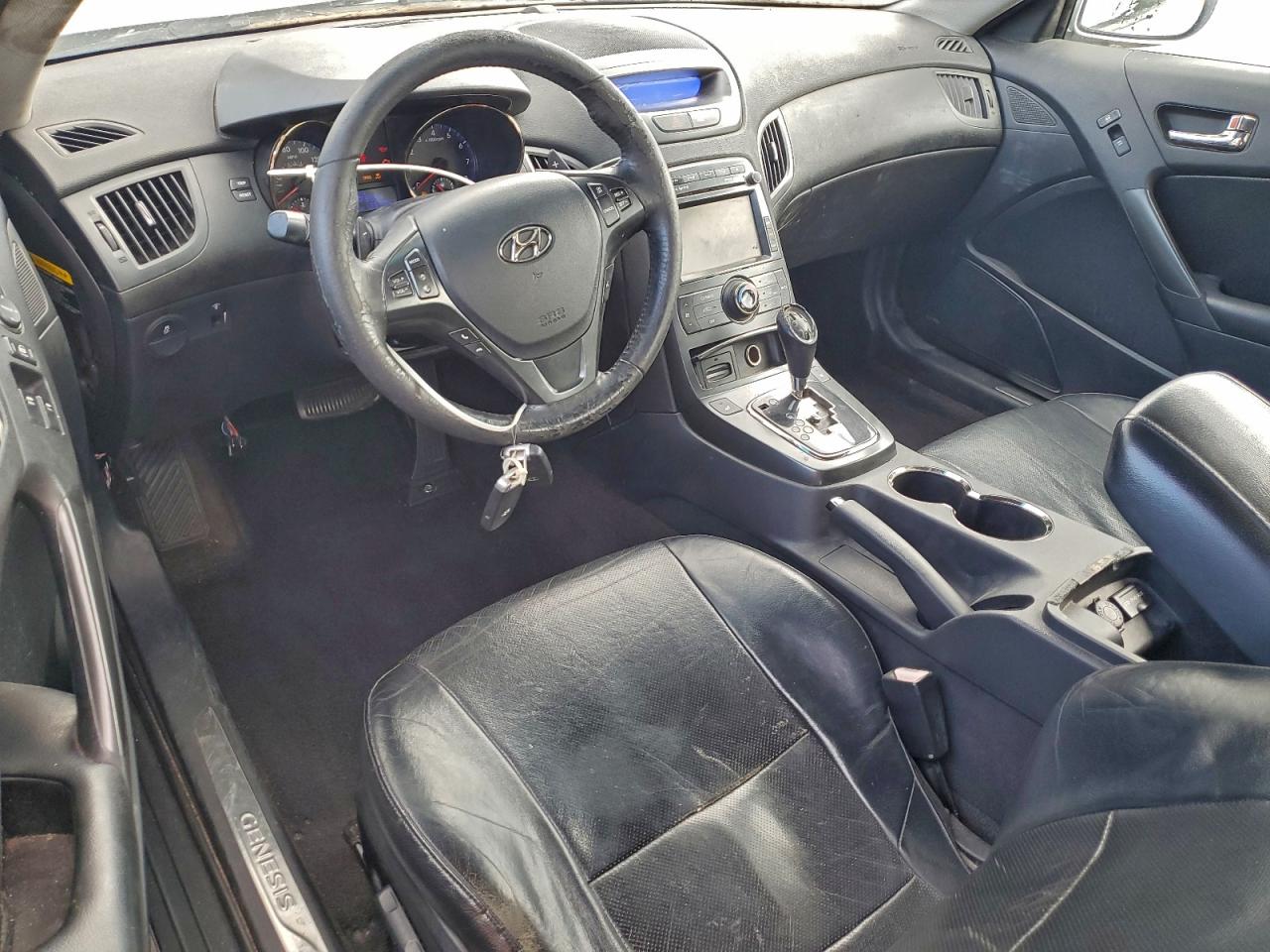 Hyundai Genesis 3.8l Image 11