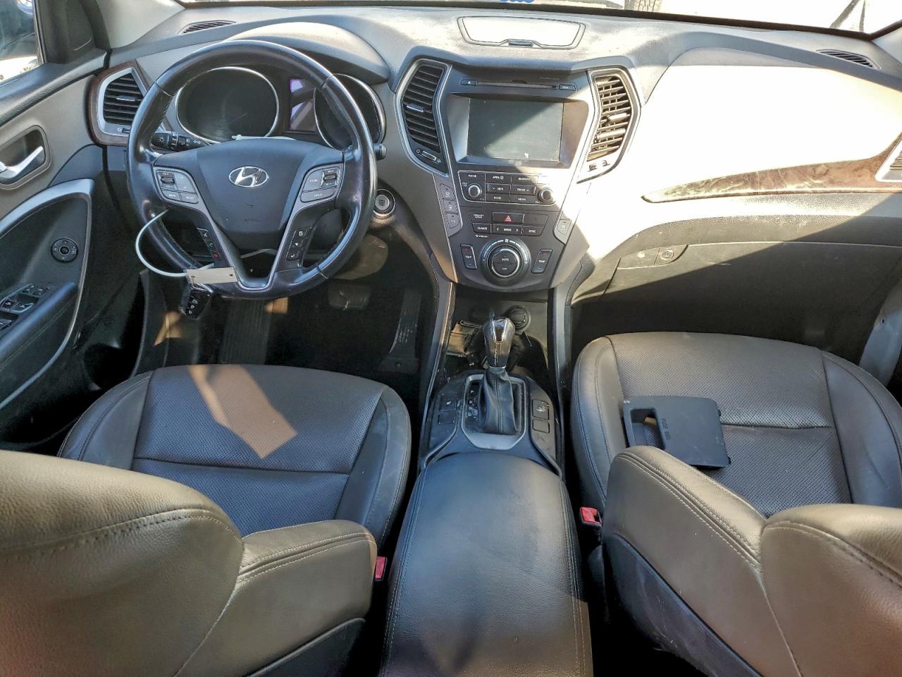 Hyundai SANTA FE Se Image 8