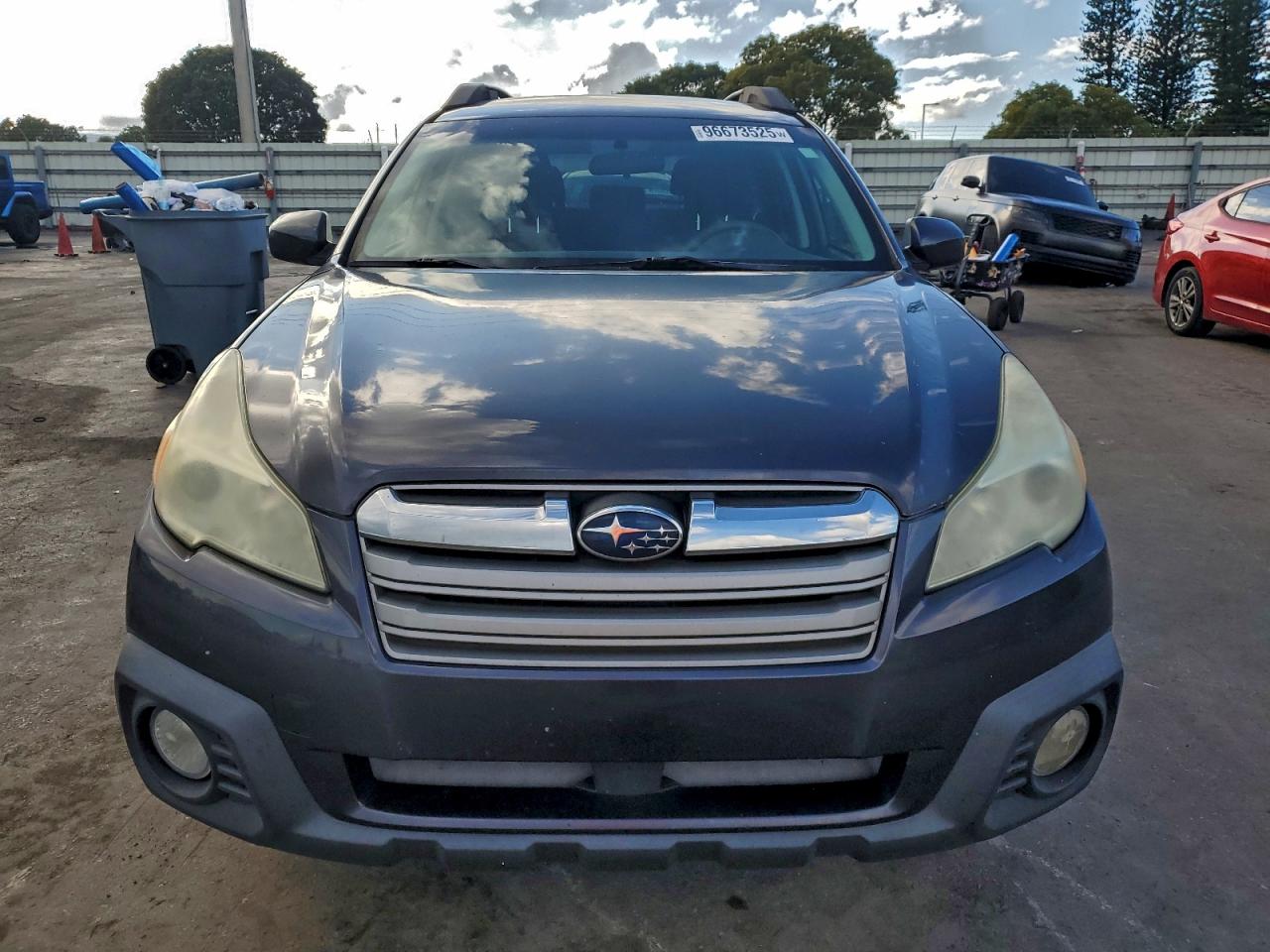 Subaru Outback 2.5i Premium Image 4