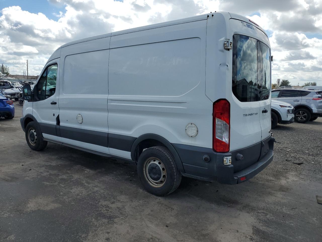Ford Transit T-350 Image 5