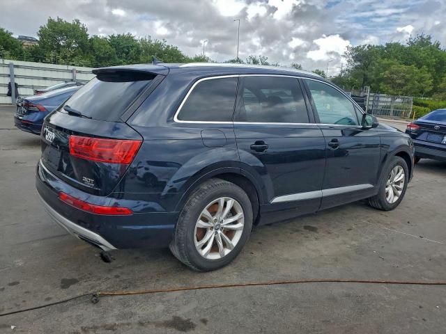 Audi Q7 Premium Plus Image 12
