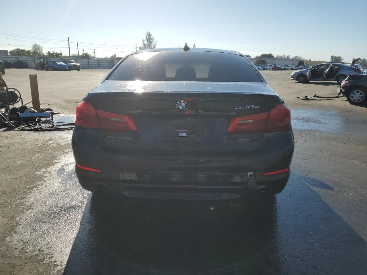 BMW 5 Series Image 4