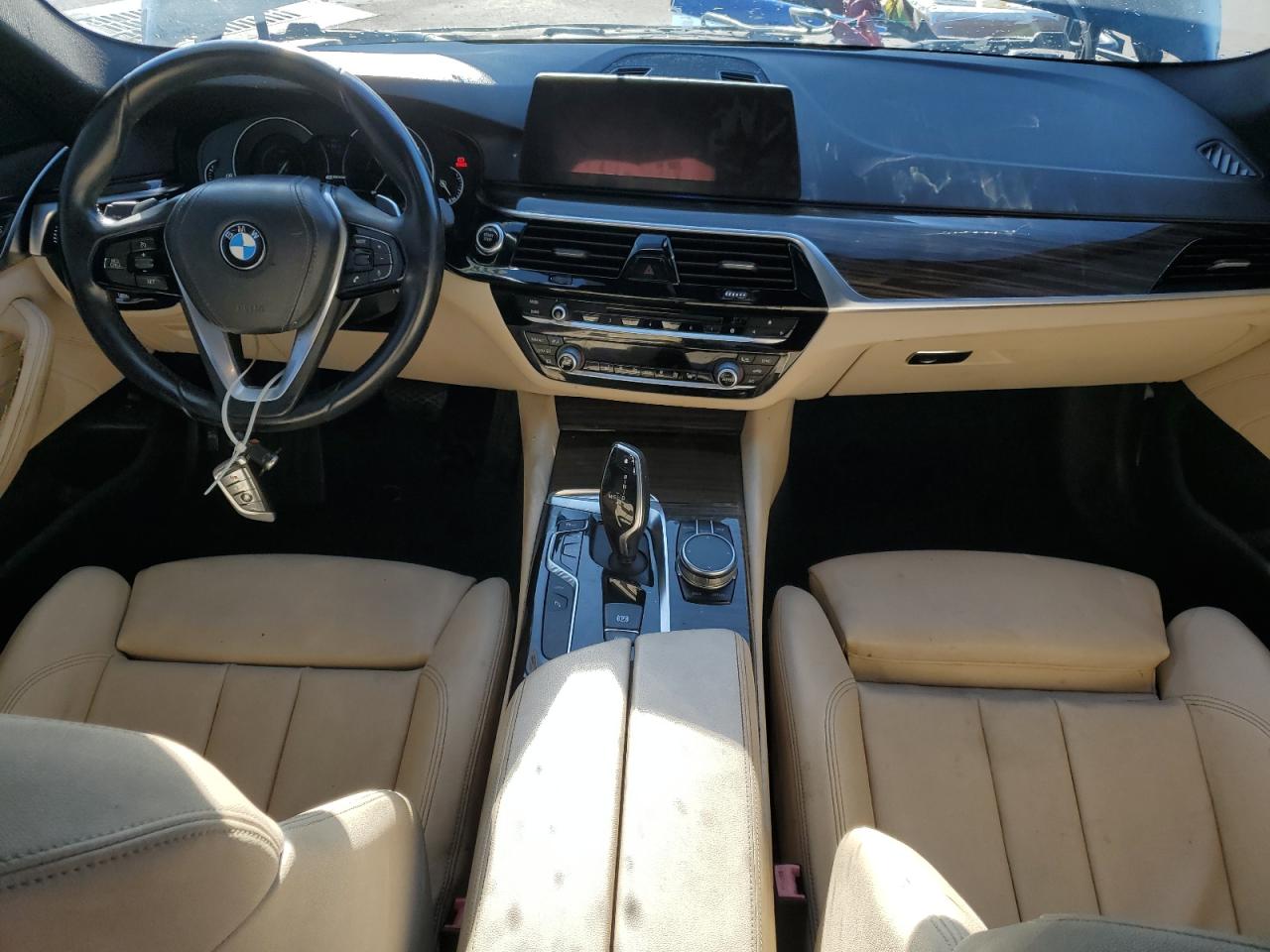 BMW 5 Series Image 10