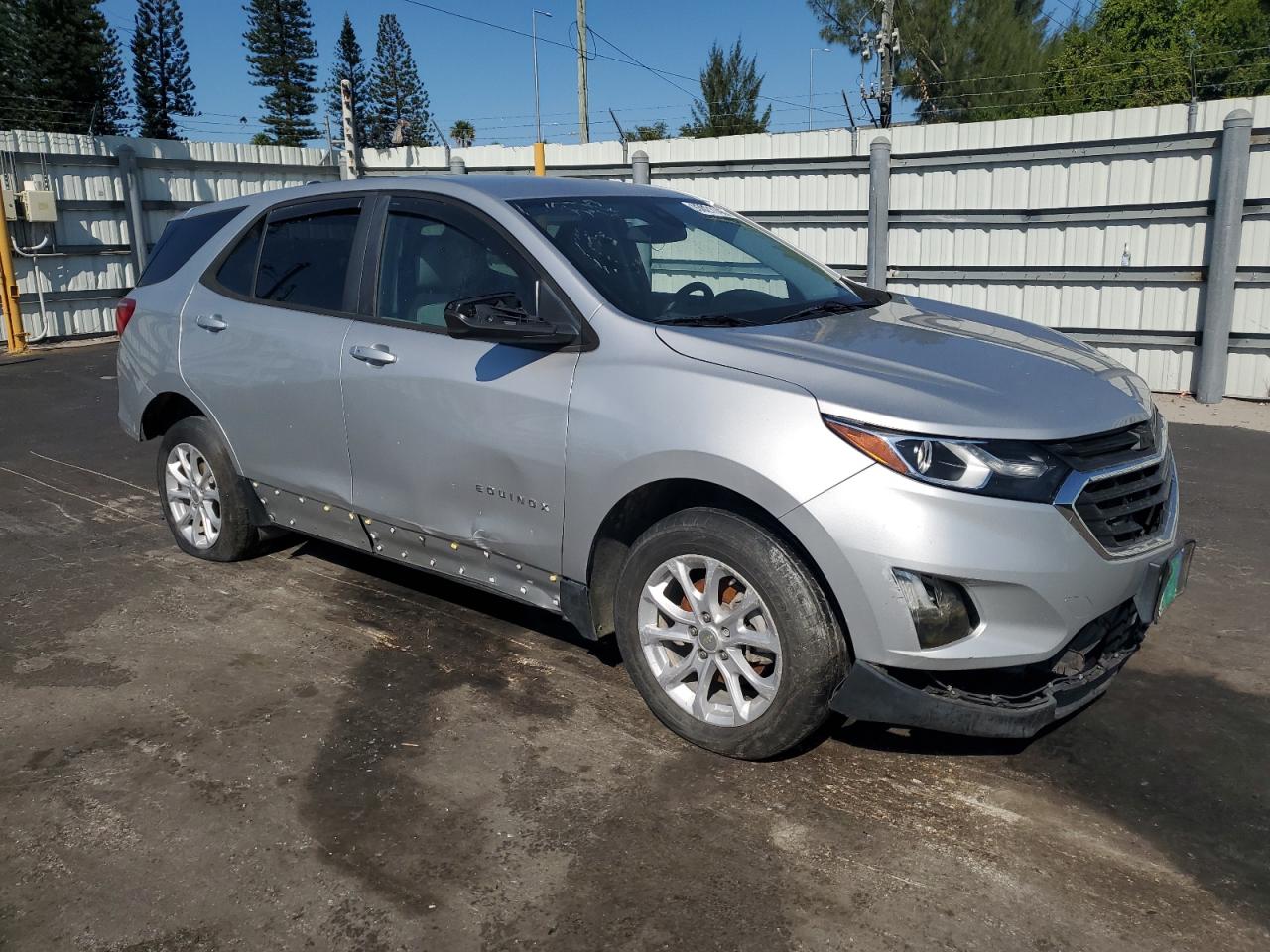 Chevrolet Equinox Ls Image 4
