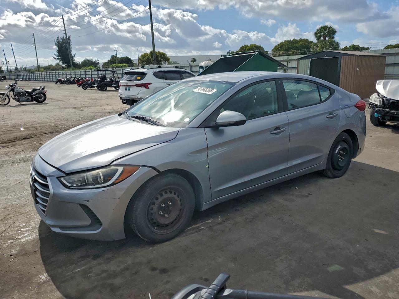 Hyundai ELANTRA Se Image 1