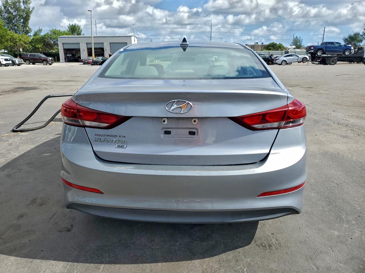 Hyundai ELANTRA Se Image 2
