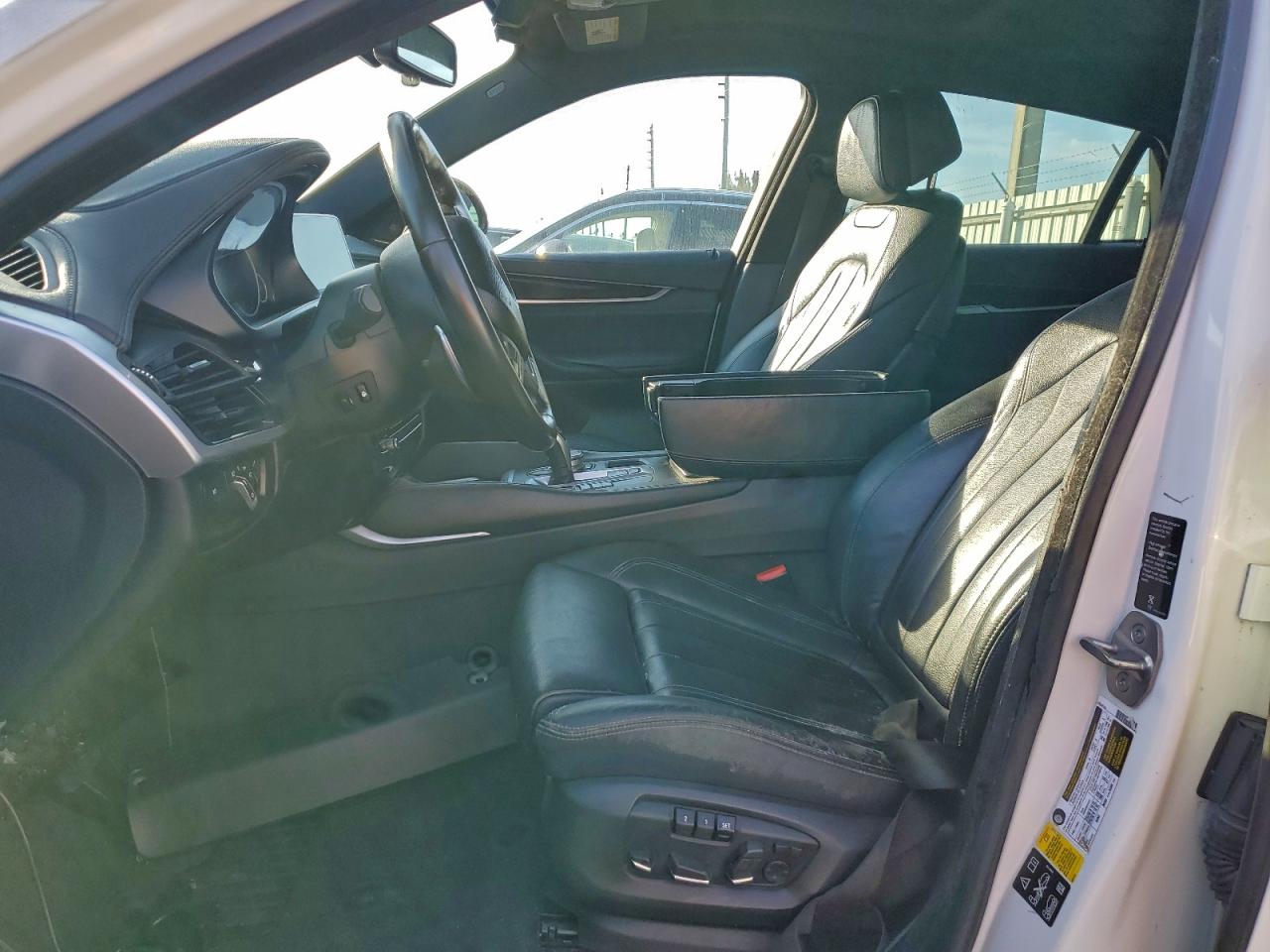 BMW X Series Xdrive50i Image 13