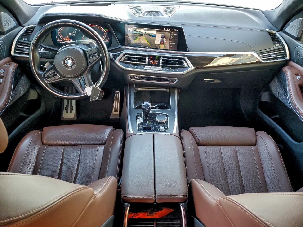 BMW X Series M50i Image 13