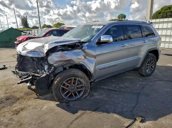  Salvage Jeep Grand Cherokee