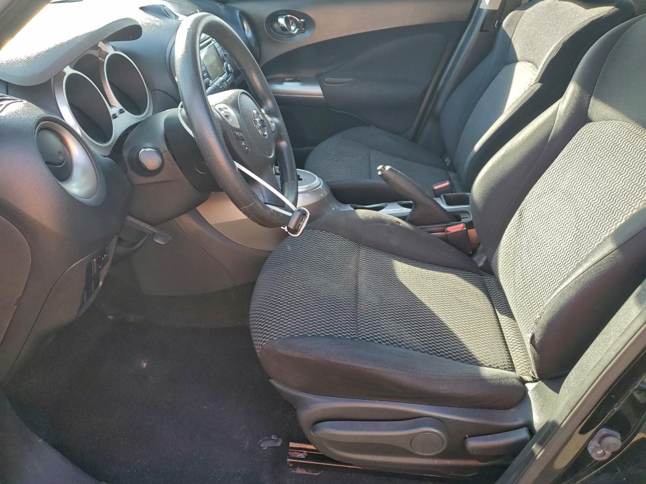 Nissan JUKE S Image 8