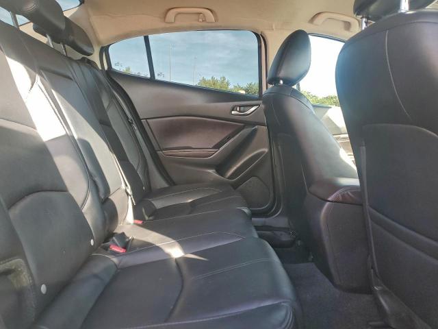 Mazda 3 Touring Image 12