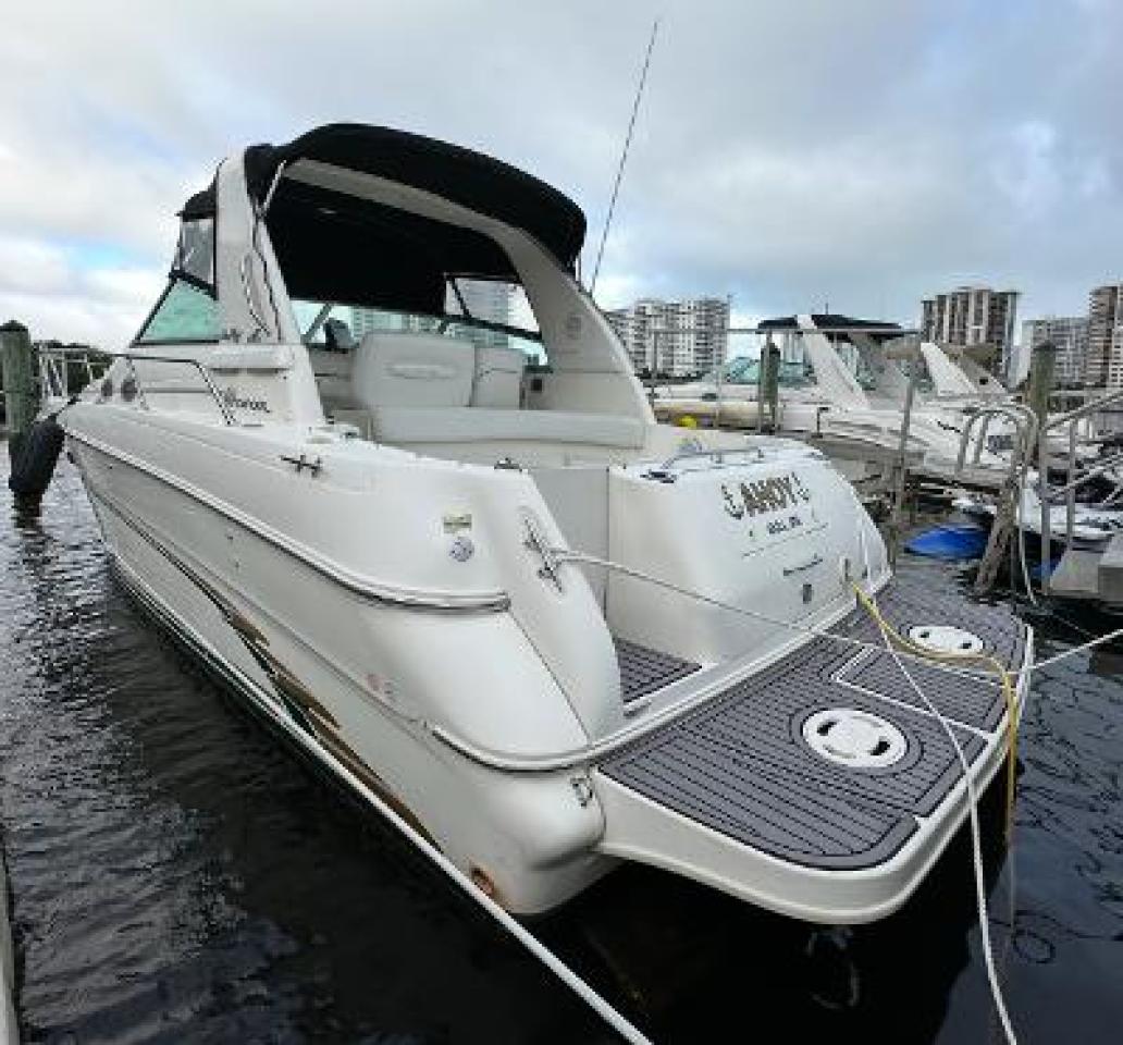 Sea Ray Sea Ray 33 Image 12