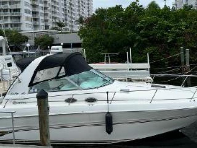 Sea Ray Sea Ray 33 Image 9