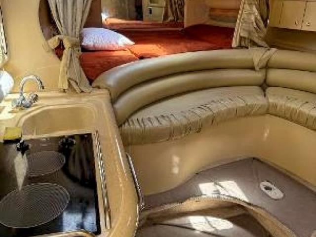 Sea Ray Sea Ray 33 Image 7