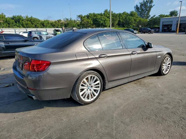 BMW 5 Series I Image 2