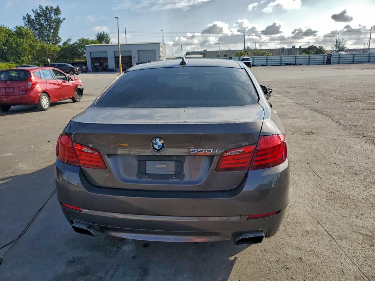 BMW 5 Series I Image 5