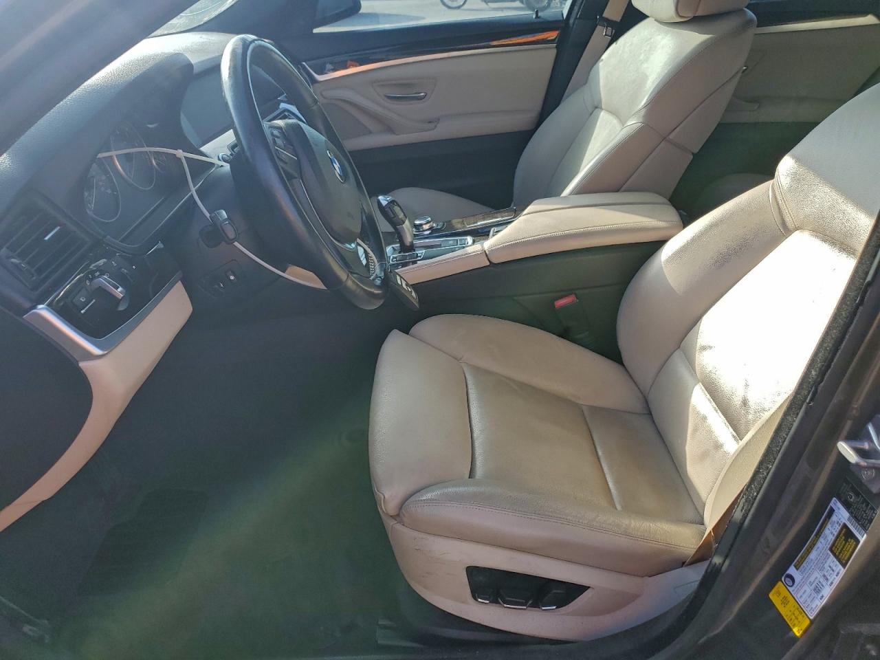 BMW 5 Series I Image 10