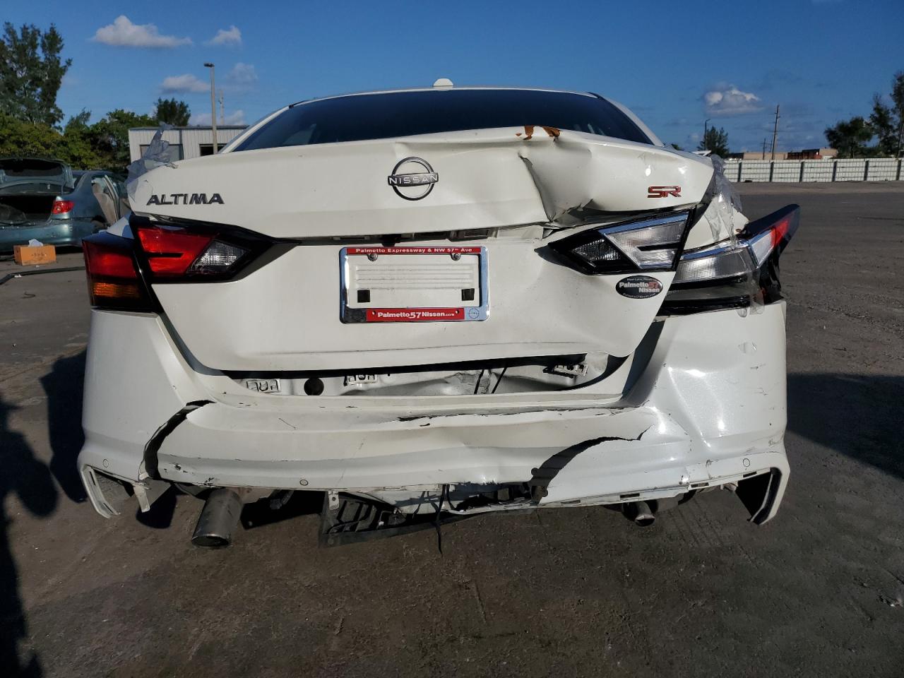 Nissan Altima Sr Image 3