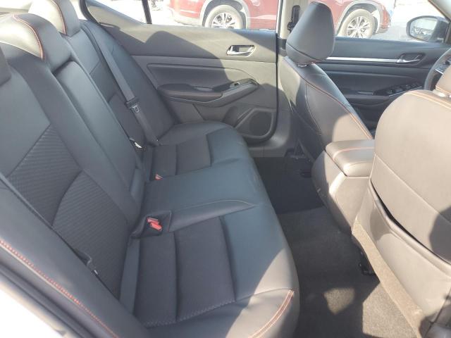 Nissan Altima Sr Image 9