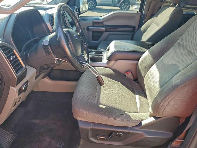 Ford F-150 Supercrew Image 3