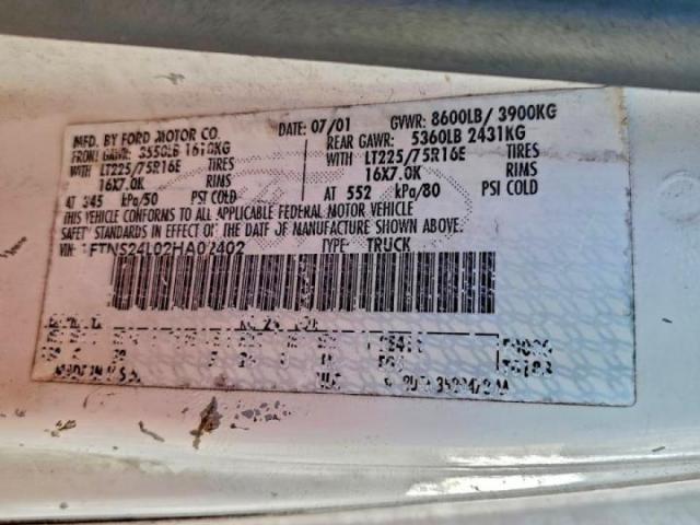 Ford Econoline E250 Van Image 3