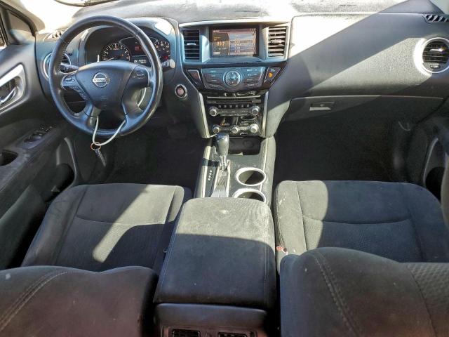 Nissan Pathfinder S Image 10