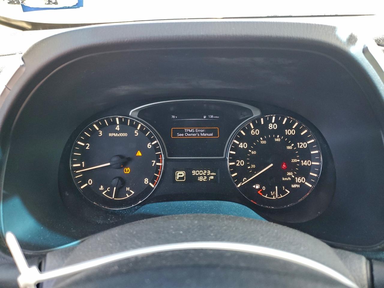 Nissan Pathfinder S Image 9