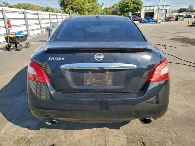 Nissan Maxima S Image 9