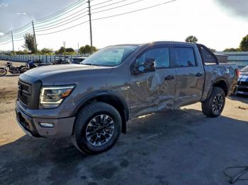  Salvage Nissan Titan