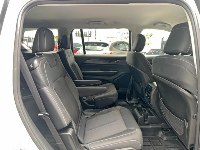 Jeep Grand Cherokee L Laredo Image 7