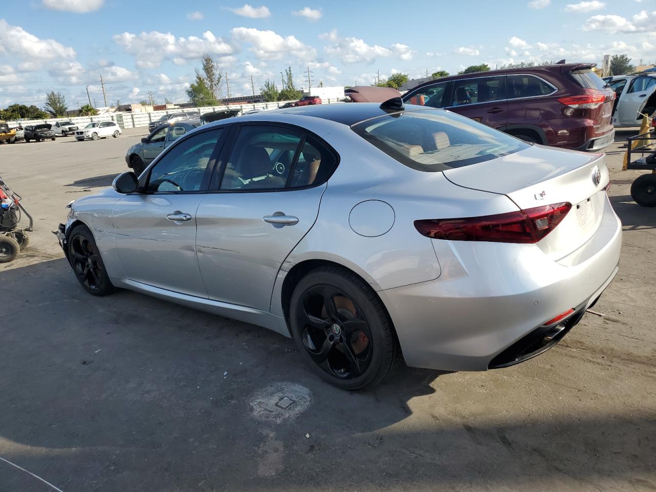 Alfa Romeo Giulia Q4 Image 5