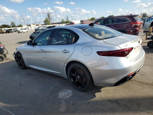 Alfa Romeo Giulia Q4 Image 5
