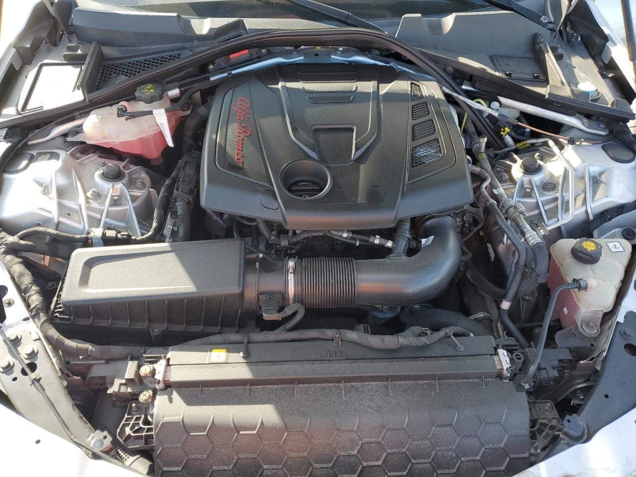 Alfa Romeo Giulia Q4 Image 6