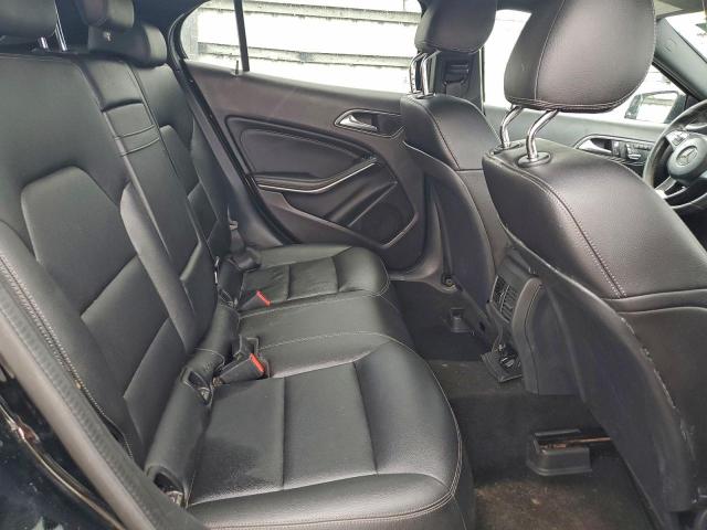 Mercedes-Benz GLA 250 Image 10