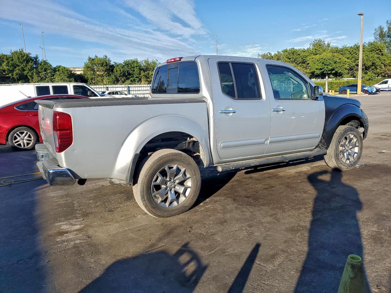 Nissan Frontier S Image 3