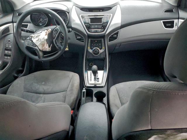 Hyundai ELANTRA Gls Image 12