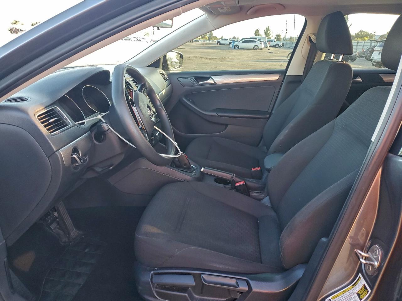 Volkswagen Jetta Se Image 5