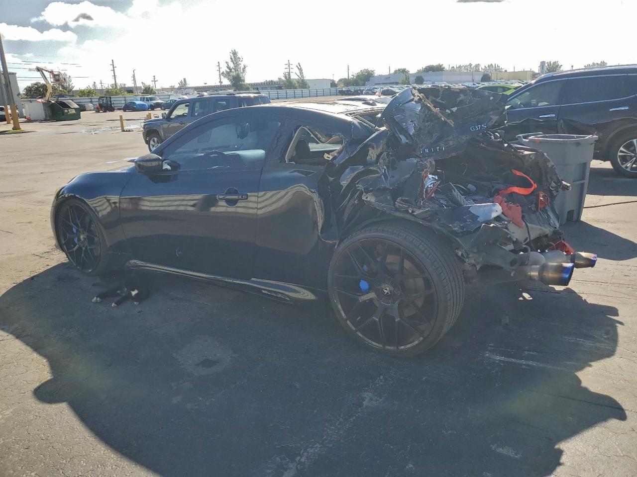 INFINITI G37 Base Image 2