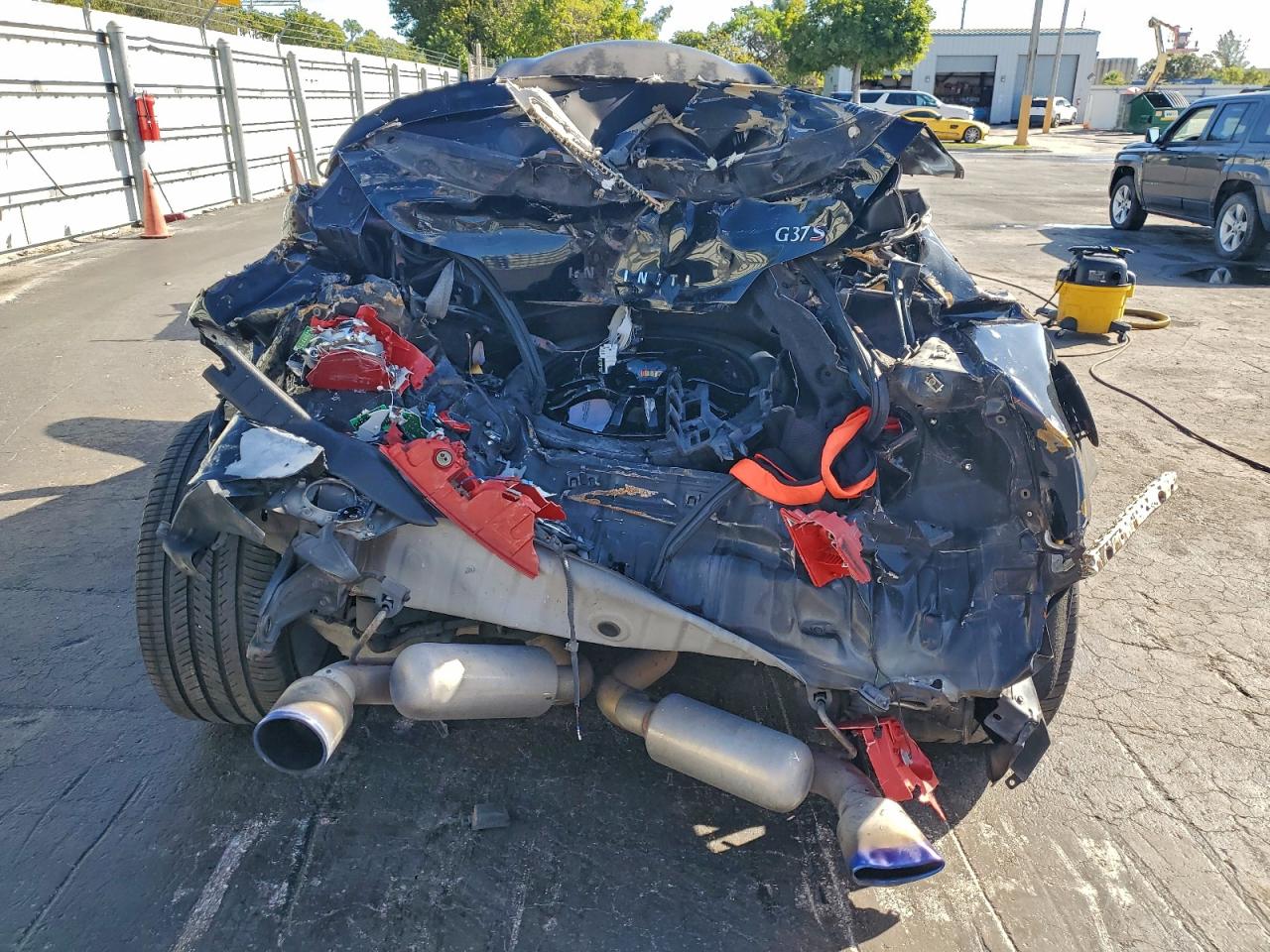 INFINITI G37 Base Image 6