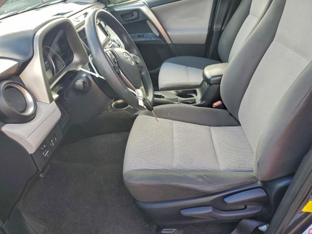 Toyota RAV4 Le Image 10