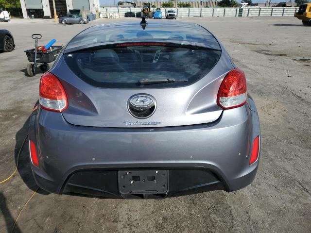 Hyundai VELOSTER Image 6