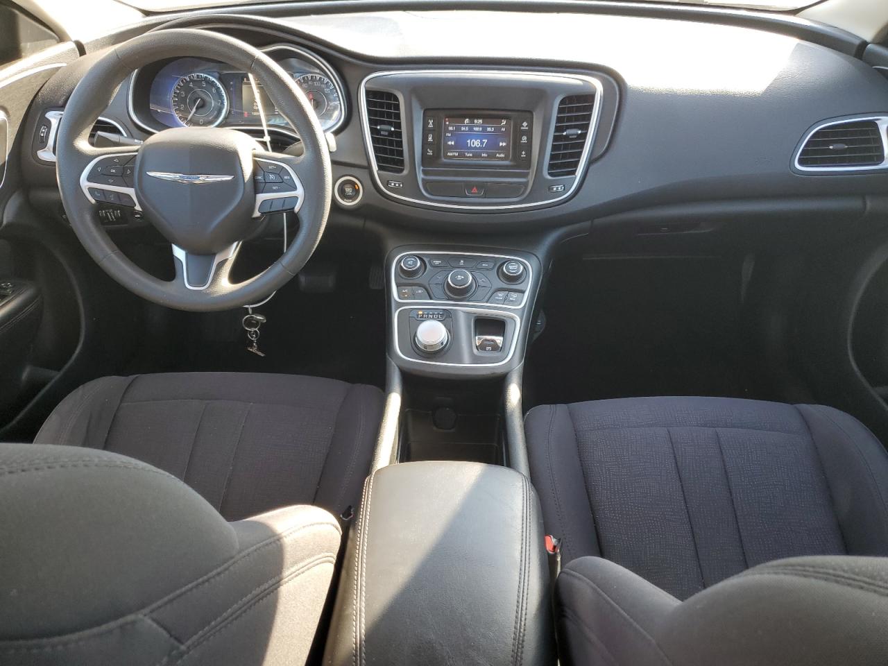 Chrysler 200 Limited Image 7