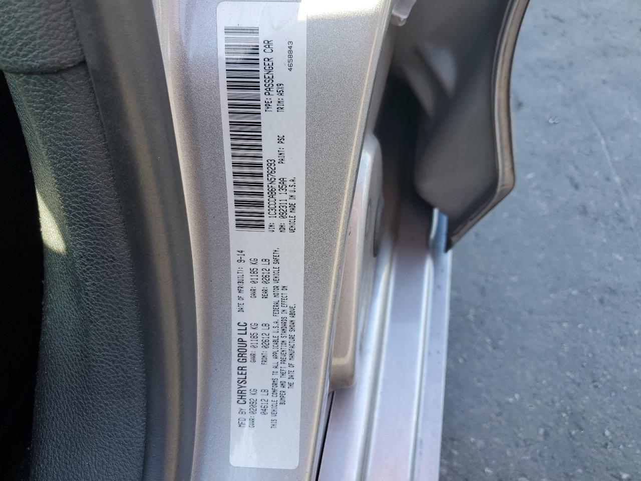 Chrysler 200 Limited Image 8