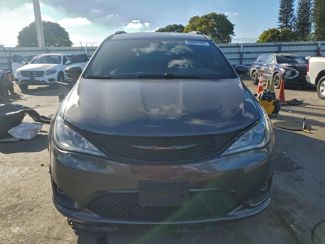 Chrysler Pacifica Limited Image 6