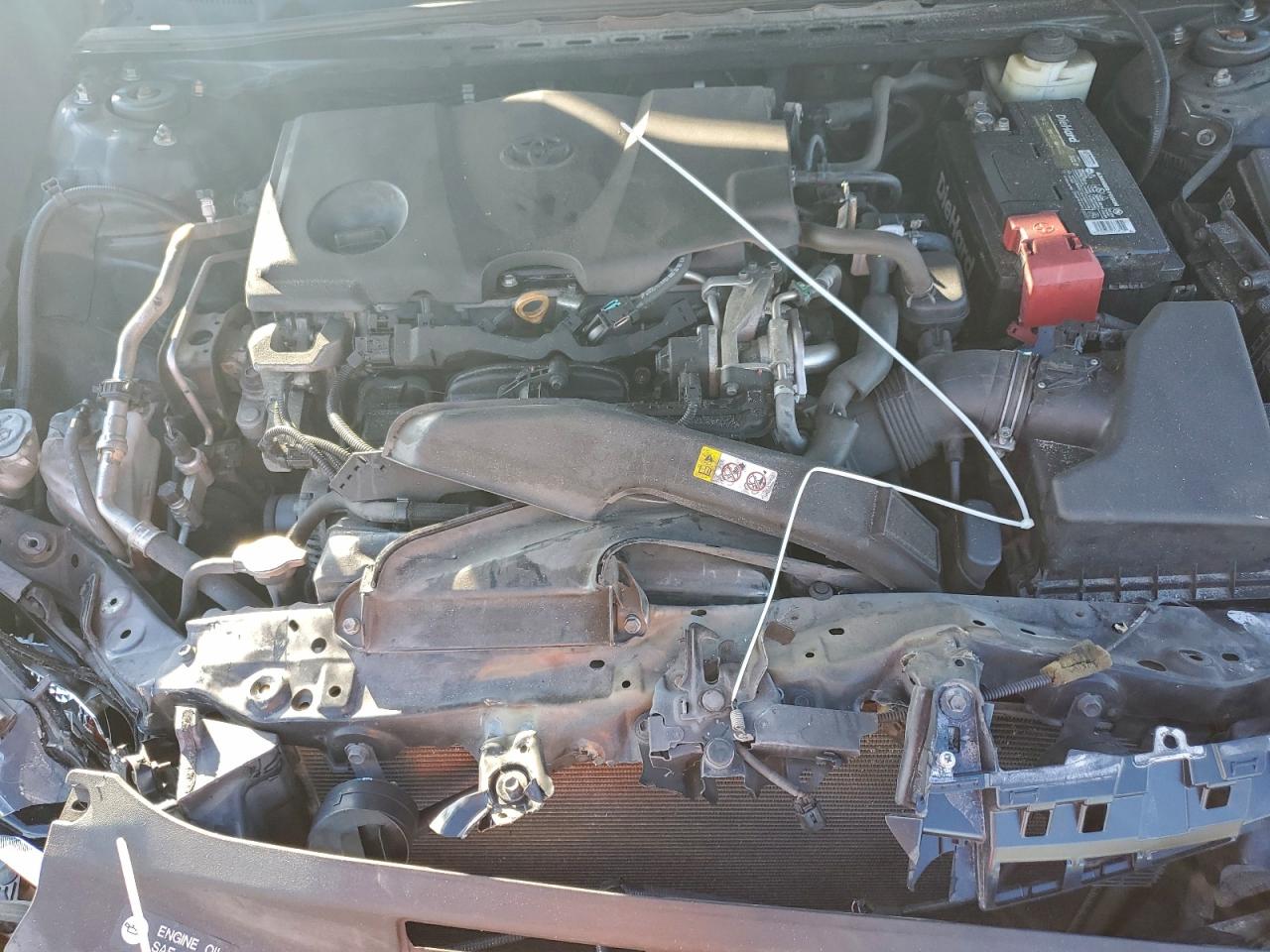 Toyota Camry L Image 9