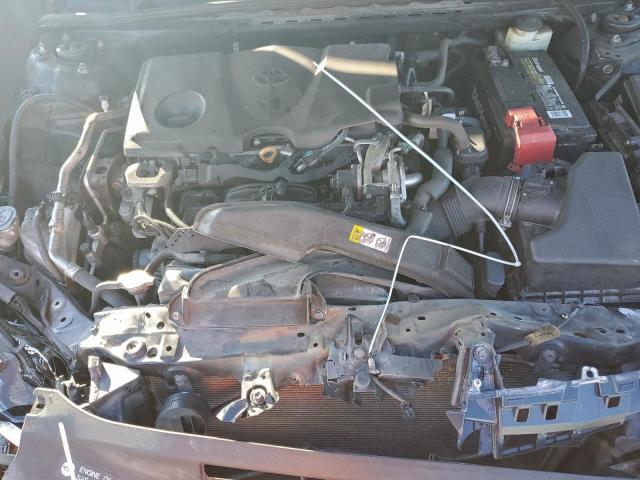 Toyota Camry L Image 9