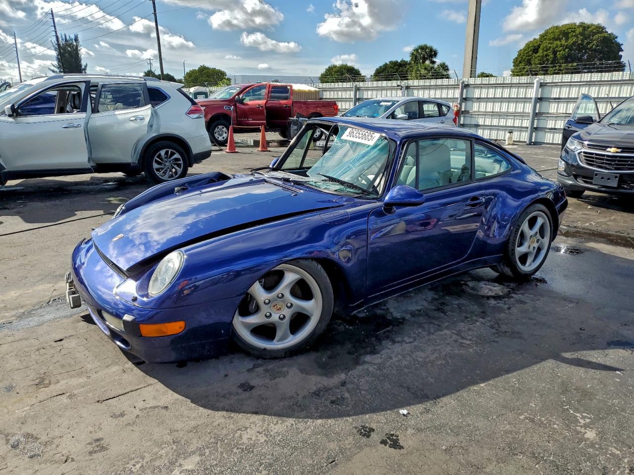 Porsche 911 Carrera 2 Image 1