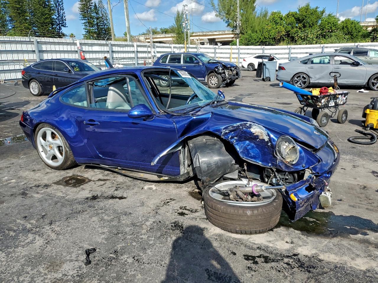 Porsche 911 Carrera 2 Image 8