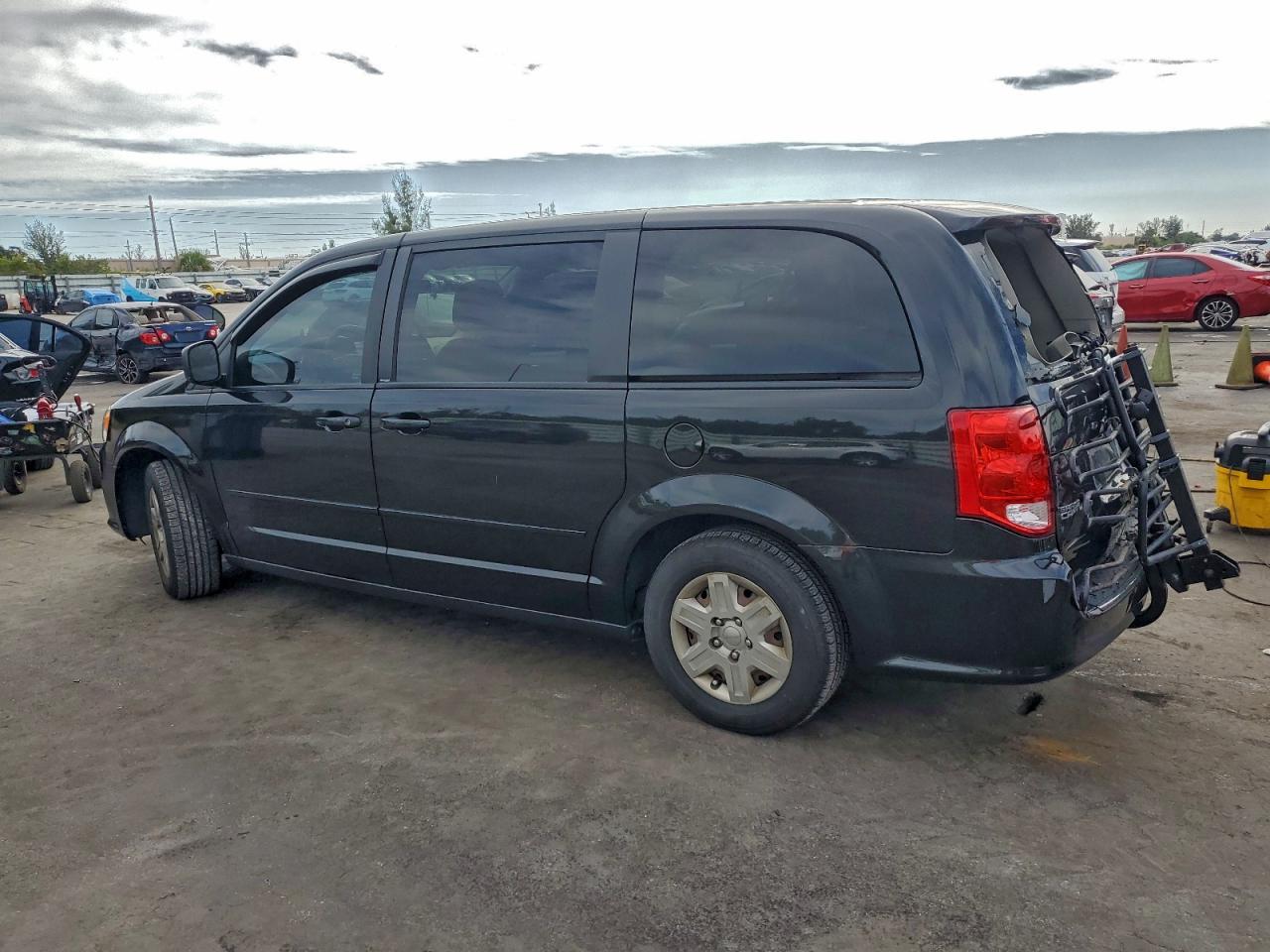 Dodge Caravan Se Image 4